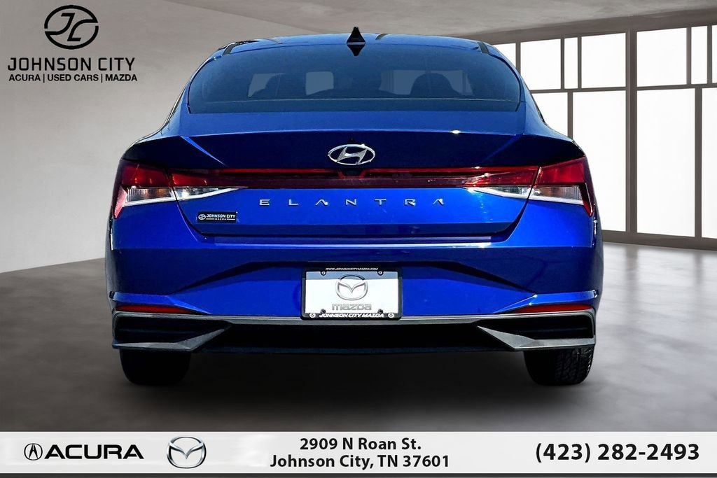 Used 2021 Hyundai Elantra SEL FWD image 4