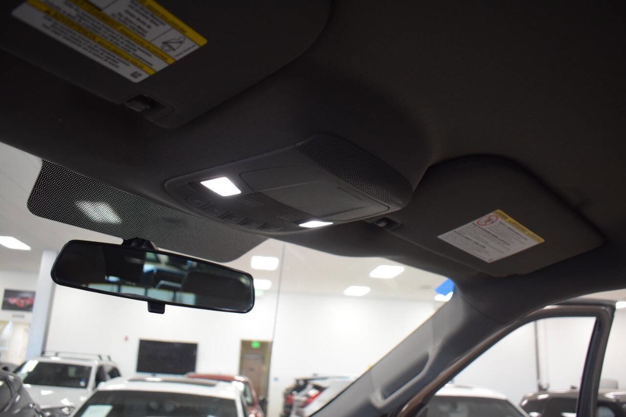 Used 2017 Ford F350 XLT w/ XLT Premium Package image 49