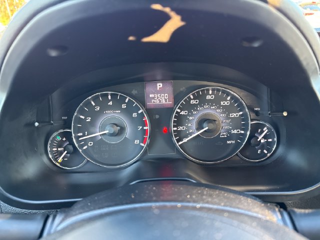 Used 2011 Subaru Legacy 2.5i Premium AWD/4WD image 20