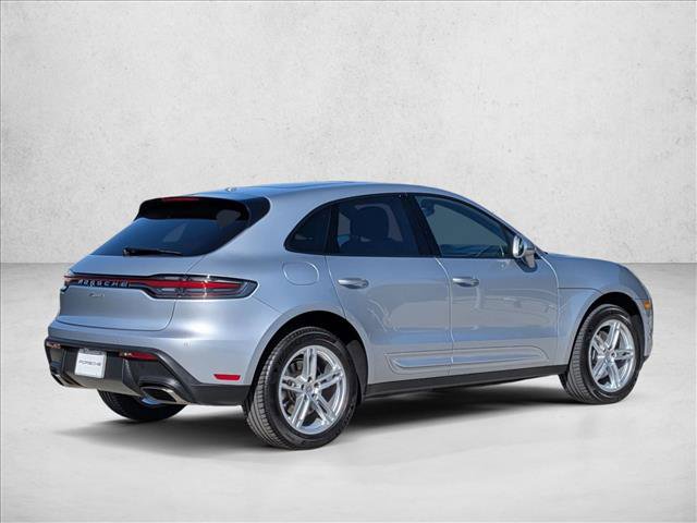 Certified 2025 Porsche Macan Turbo image 9