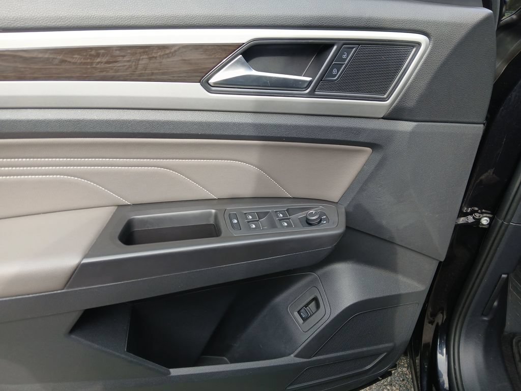 Used 2023 Volkswagen Atlas SE AWD/4WD image 12
