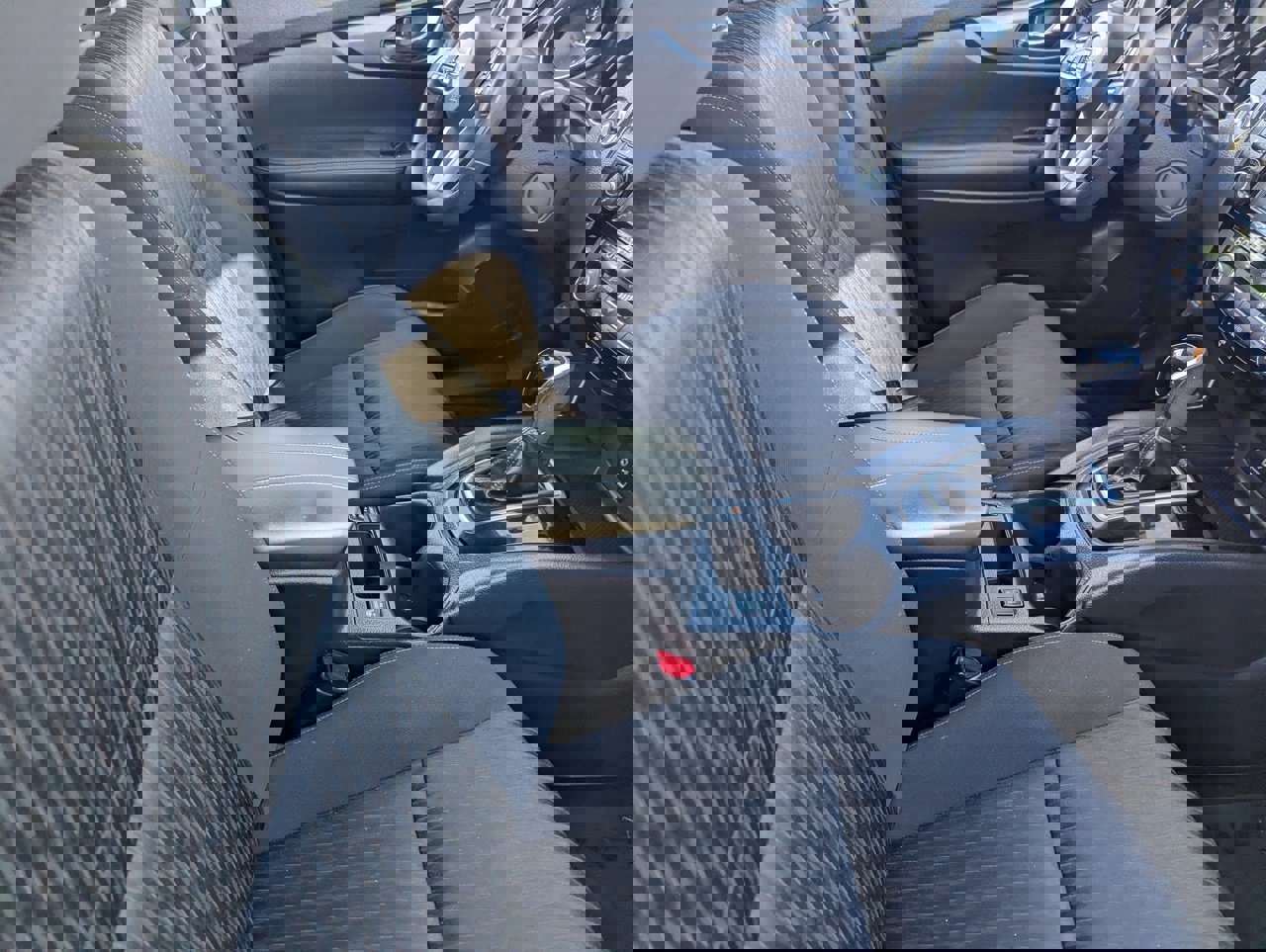 Used 2018 Nissan Rogue SV image 12