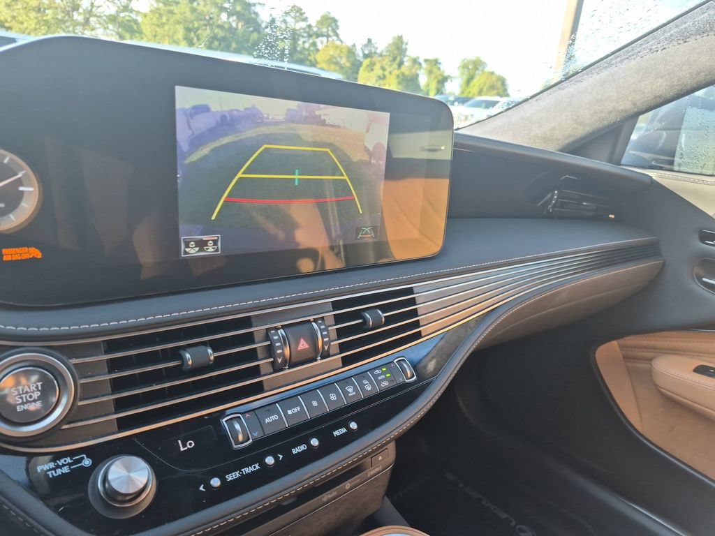 Used 2021 Lexus LS 500 AWD w/ Interior Upgrade Package image 18