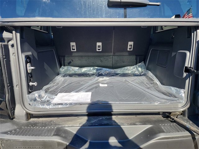 New 2025 Ford Bronco Raptor image 8