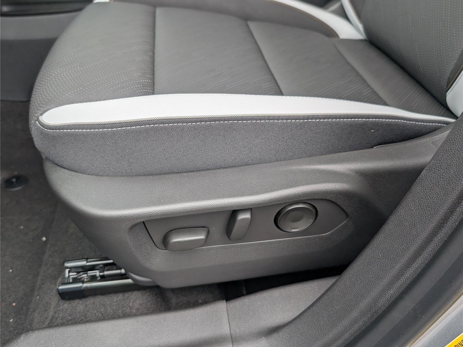 New 2026 Buick Envision Sport Touring AWD/4WD image 17
