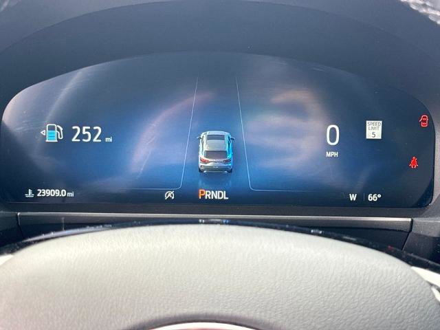 Certified 2024 Ford Escape Platinum w/ Premium Technology Package image 17