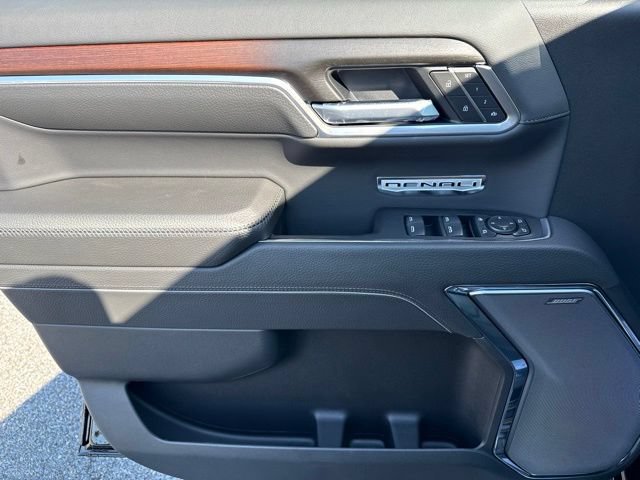 New 2026 GMC Sierra 1500 Denali w/ Technology Package AWD/4WD image 11