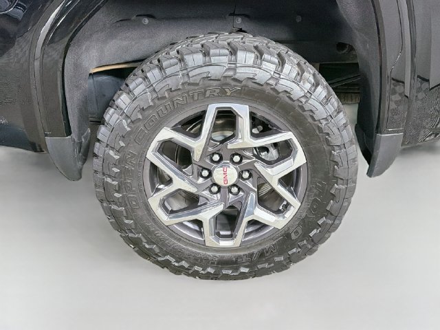 Used 2026 GMC Sierra 1500 SLT w/ SLT Premium Plus Package AWD/4WD image 37