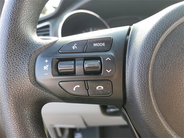 Used 2021 Kia Sedona LX image 24