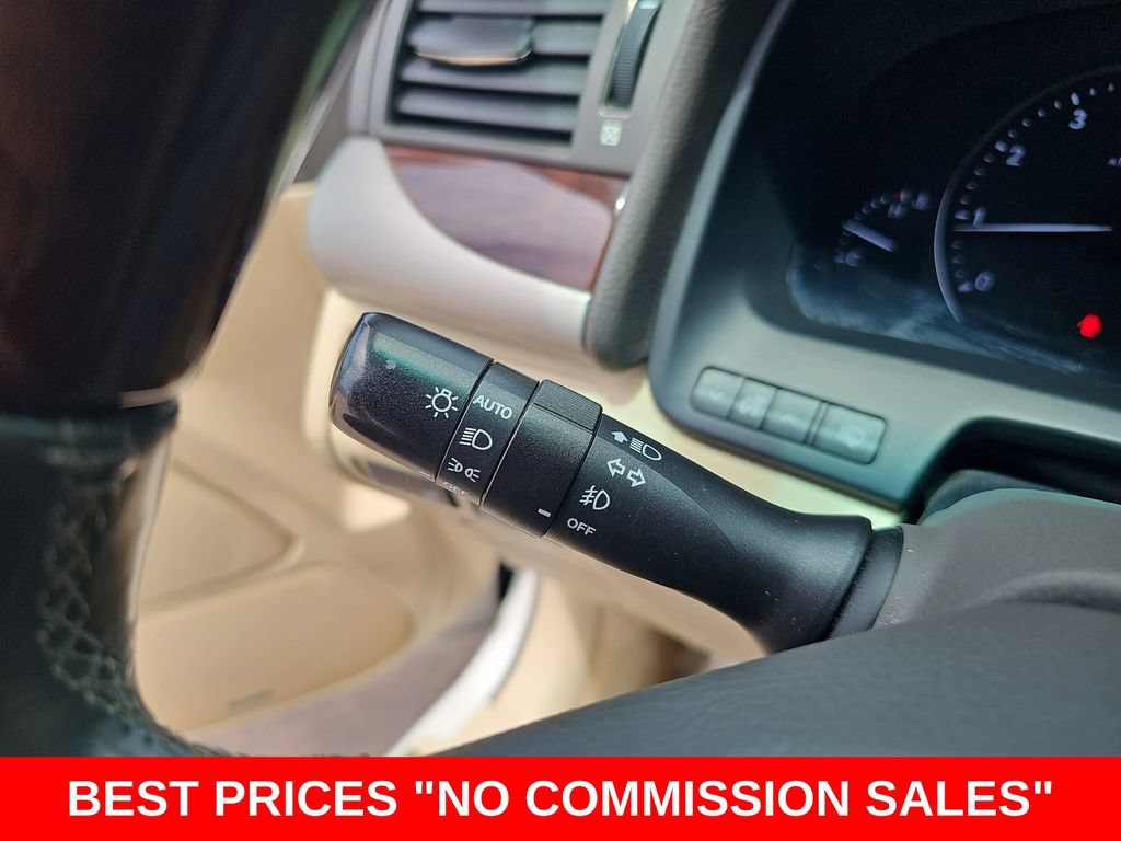 Used 2016 Lexus LS 460 w/ Comfort Package RWD image 26