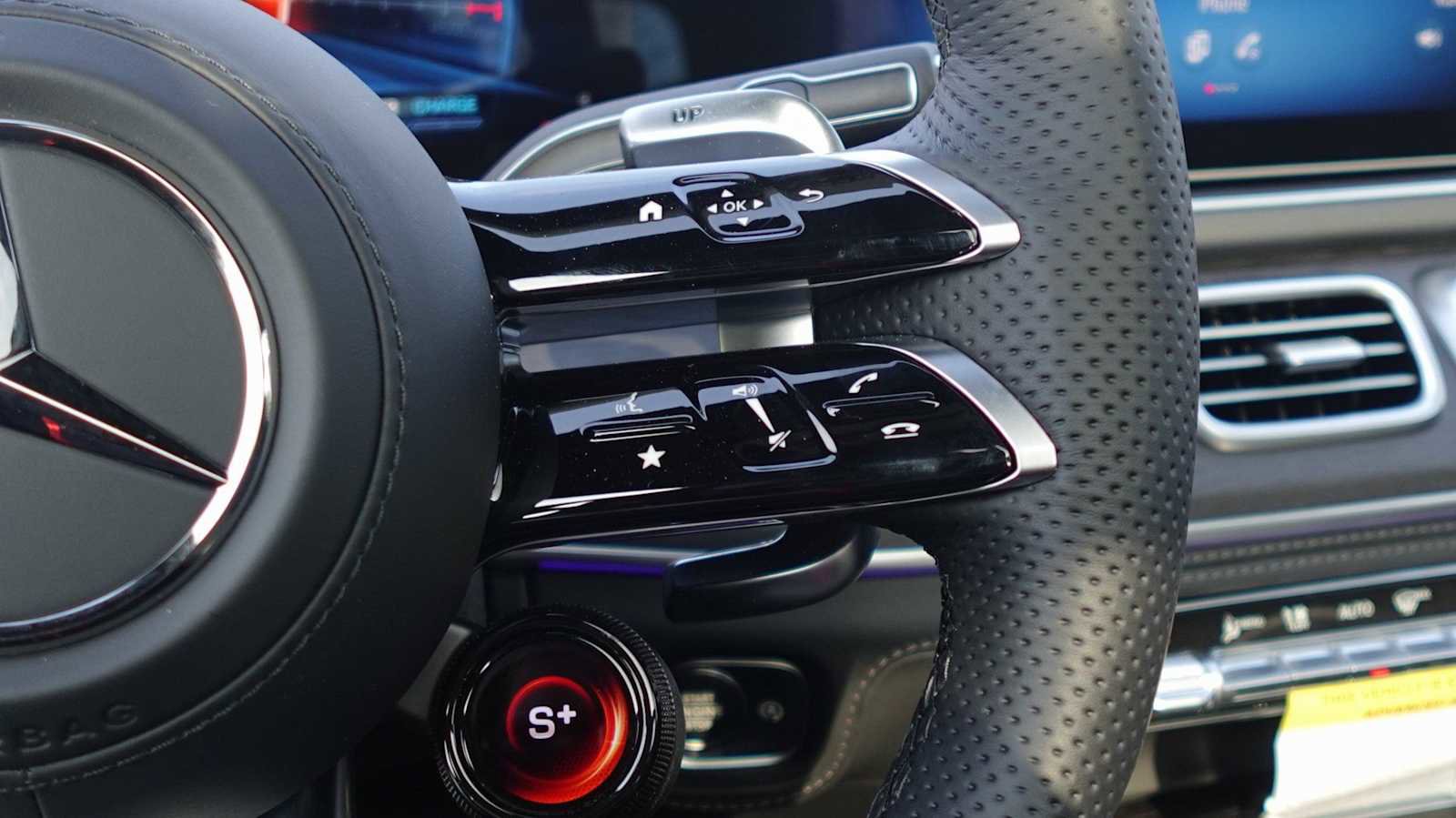 New 2026 Mercedes-Benz GLS 63 AMG 4MATIC image 32