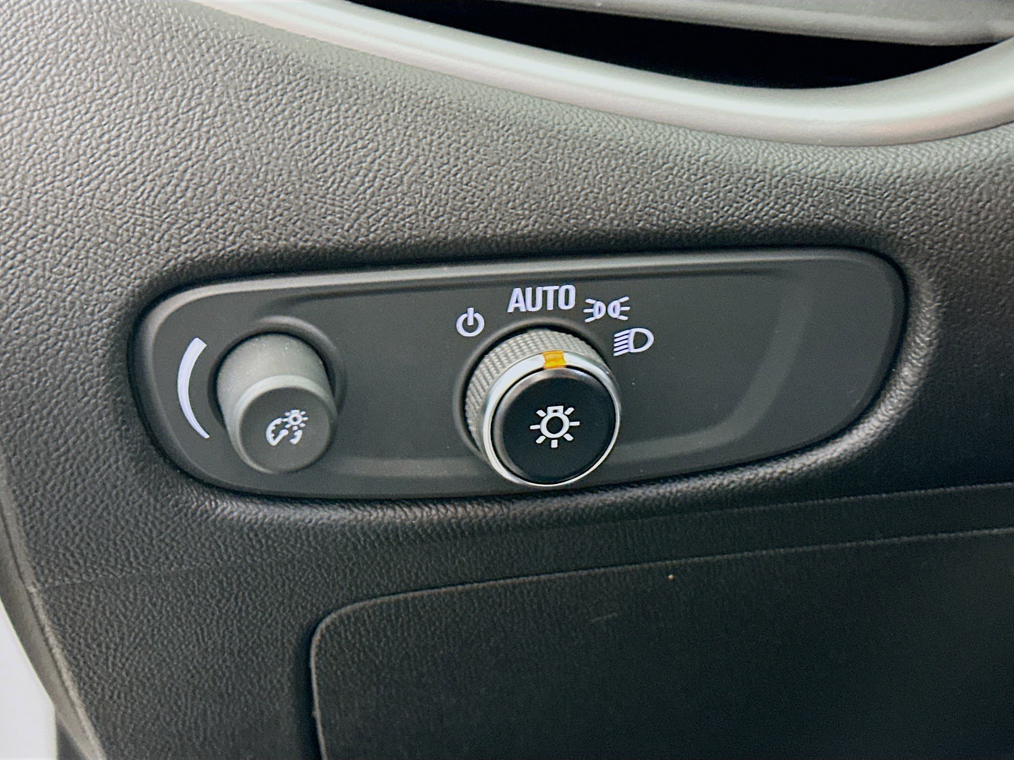 Used 2022 Chevrolet Malibu LS image 16