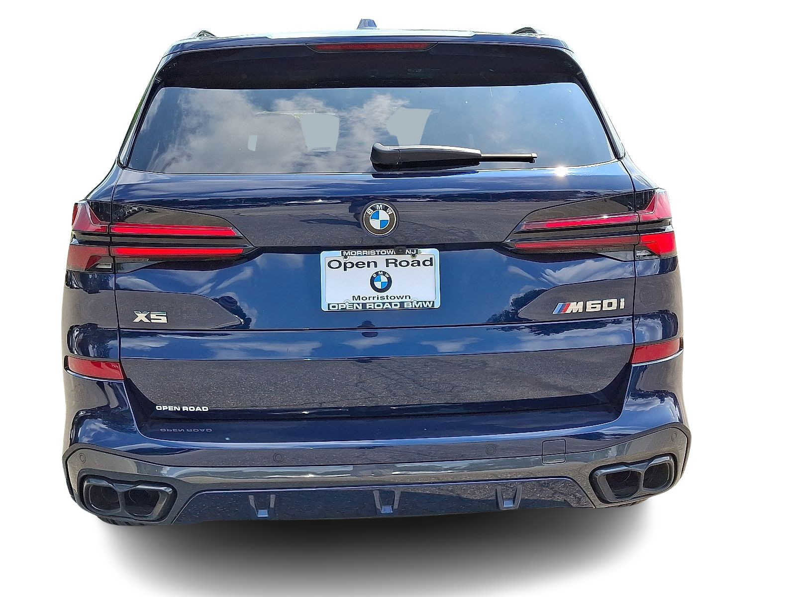 Used 2025 BMW X5 M60i w/ Executive Package image 5