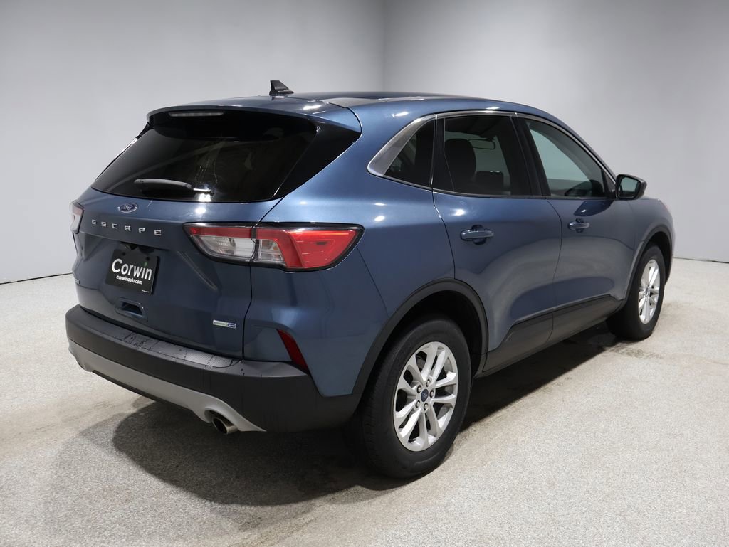 Used 2020 Ford Escape SE image 13