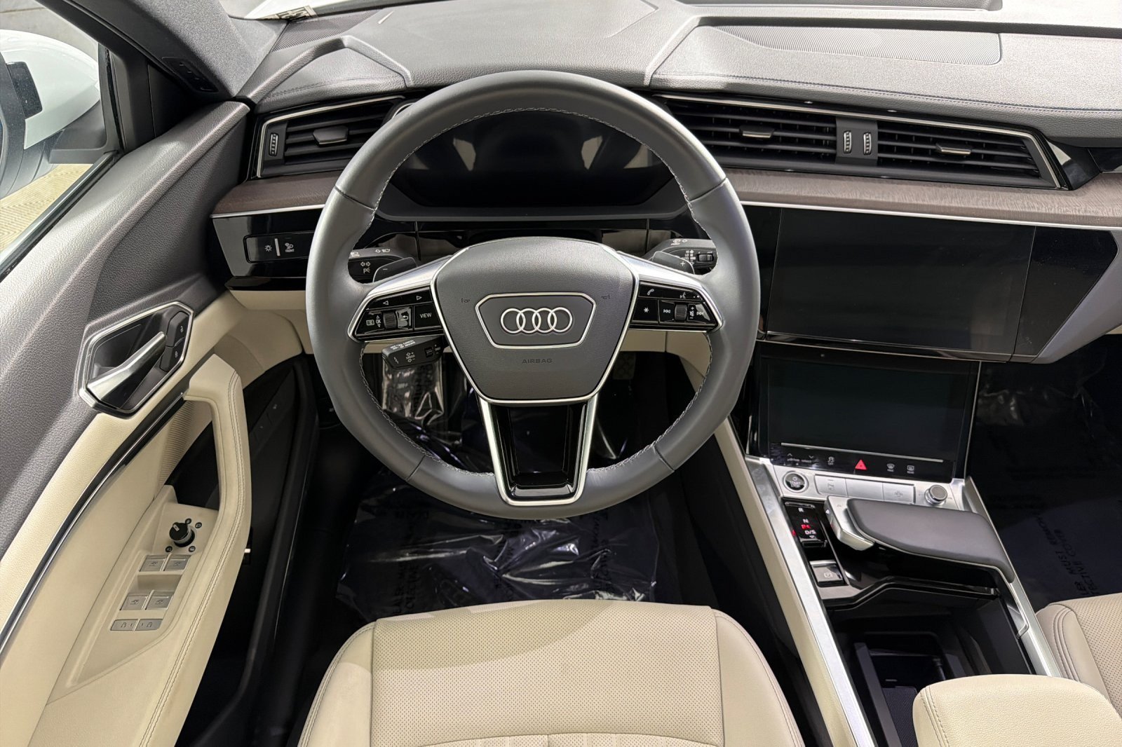 Used 2024 Audi Q8 e-tron Premium Plus AWD/4WD image 13