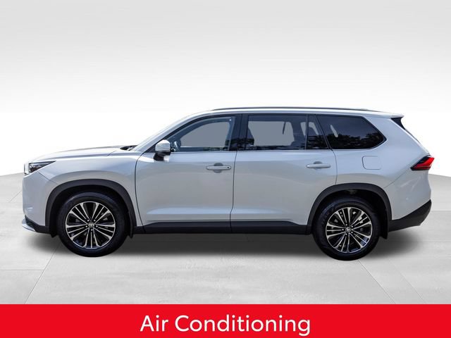 Used 2024 Toyota Grand Highlander AWD Hybrid image 12