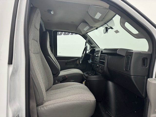 New 2026 Chevrolet Express 3500 w/ Power Convenience Package image 35