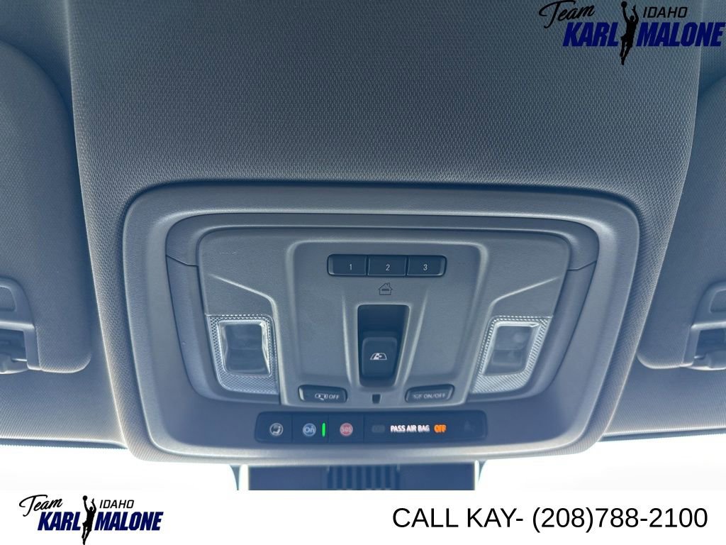 Used 2023 Chevrolet Silverado 1500 RST AWD/4WD image 33