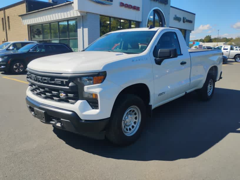 Used 2025 Chevrolet Silverado 1500 W/T w/ WT Value Package AWD/4WD image 3