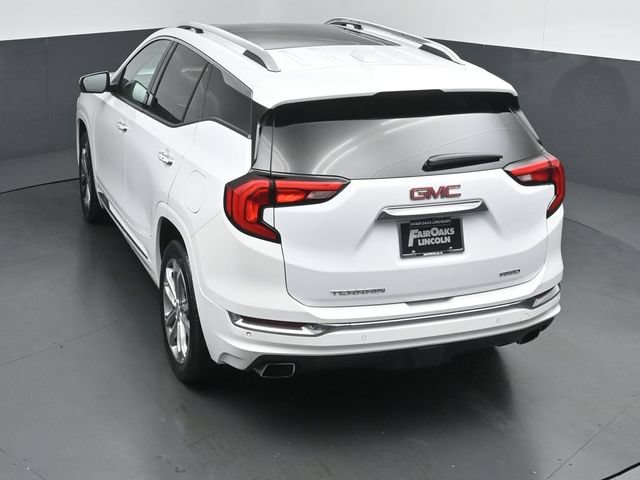 Used 2020 GMC Terrain Denali w/ Denali Premium Package AWD/4WD image 48