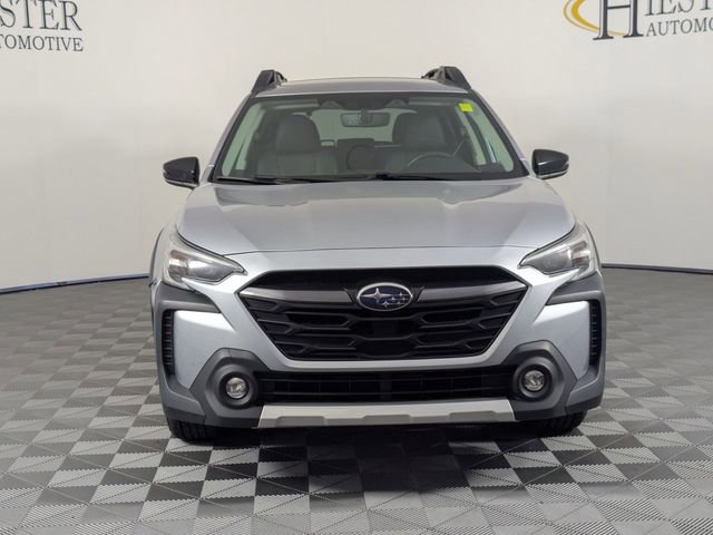 Used 2023 Subaru Outback Limited AWD/4WD image 6