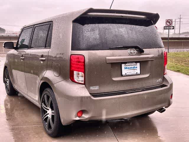 Used 2012 Scion xB FWD image 5