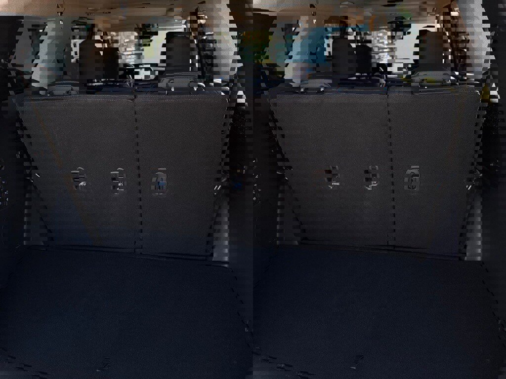 Used 2024 Hyundai Palisade Limited image 30