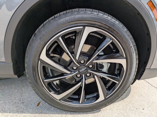 Used 2023 Lincoln Corsair Reserve w/ Equipment Group 201A image 11