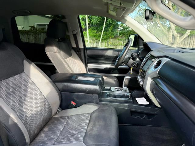 Used 2018 Toyota Tundra SR5 w/ SR5 Upgrade Package image 15