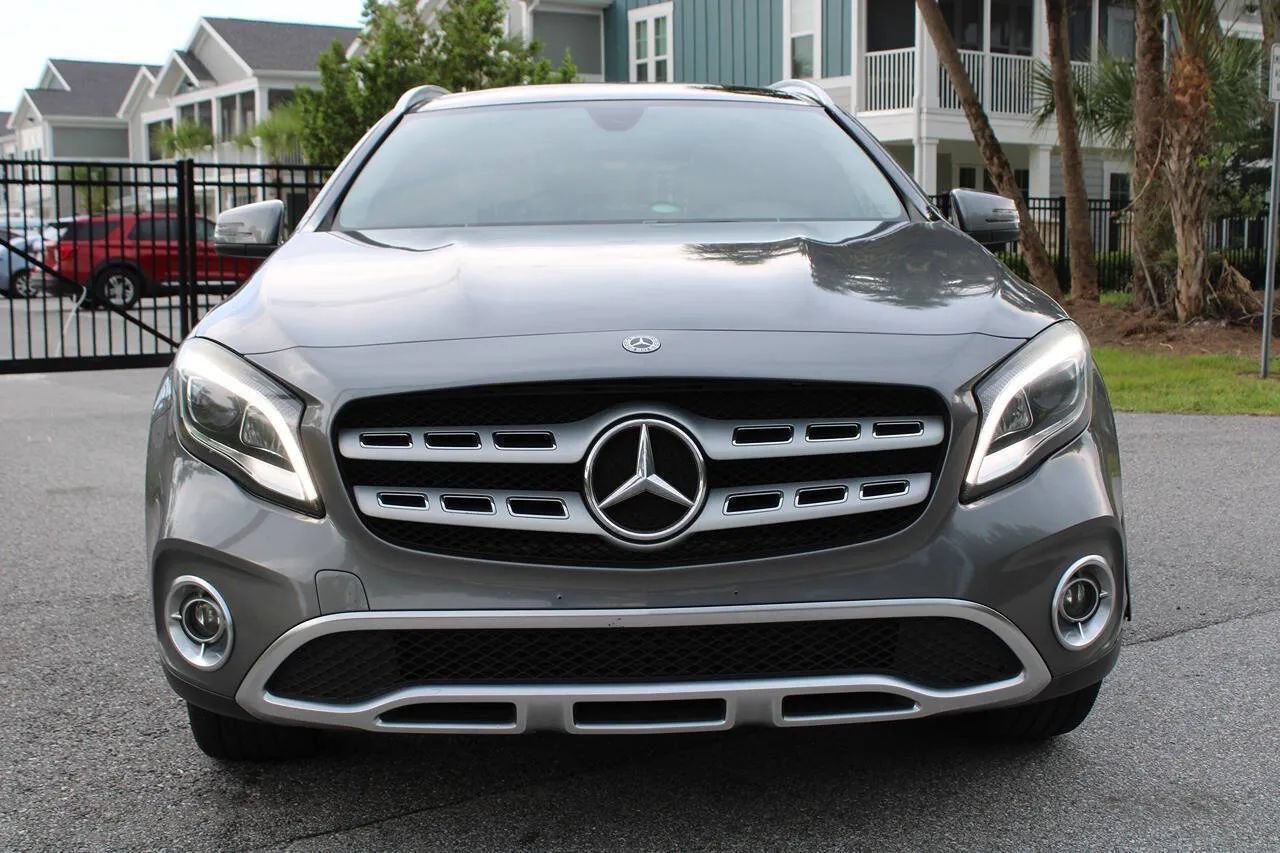 Used 2018 Mercedes-Benz GLA 250 4MATIC w/ Premium Package image 9