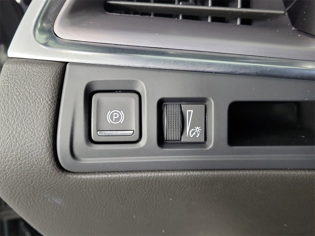 Certified 2023 Cadillac XT5 Luxury image 30