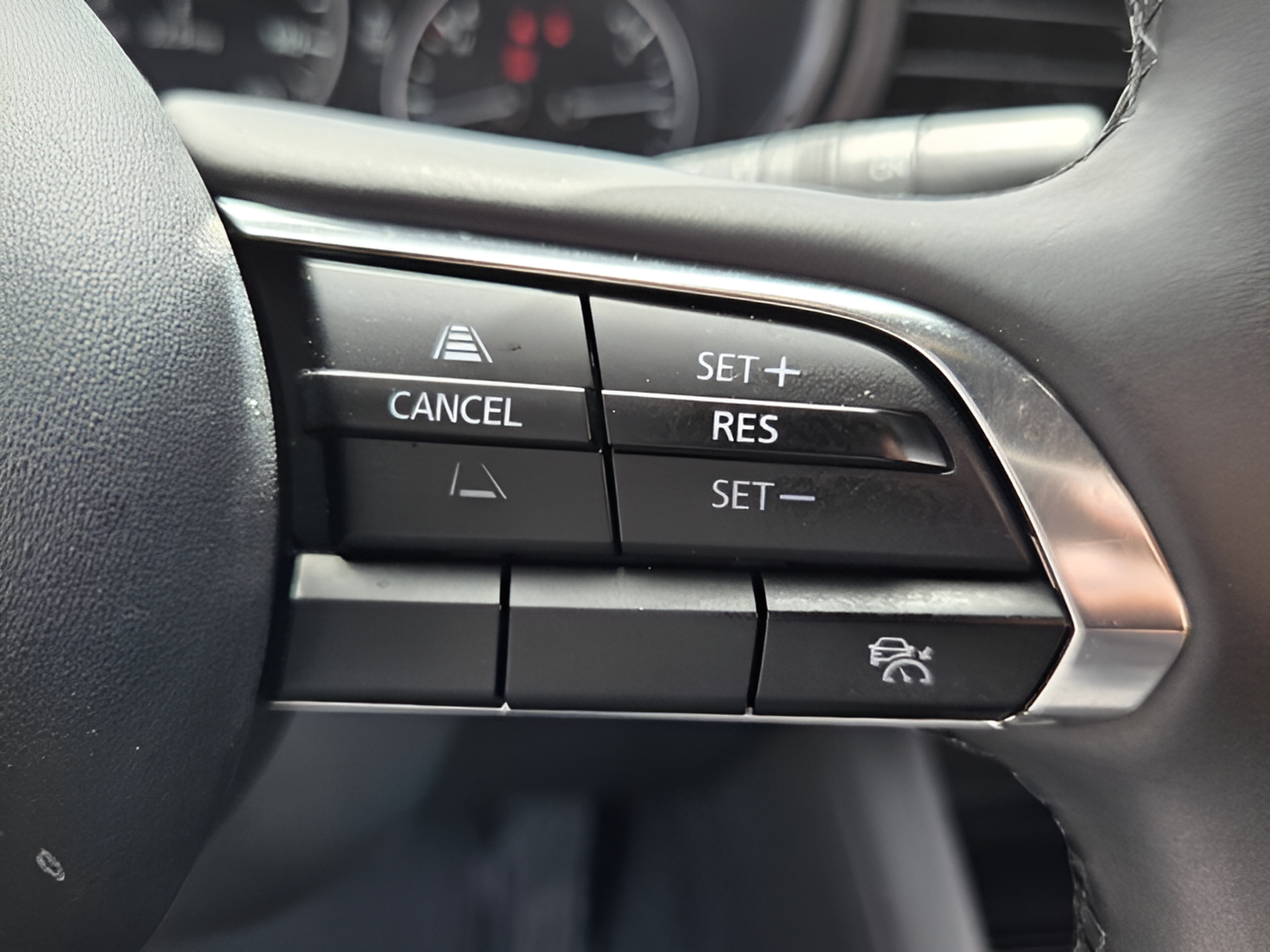 Used 2024 MAZDA MAZDA3 s FWD image 26