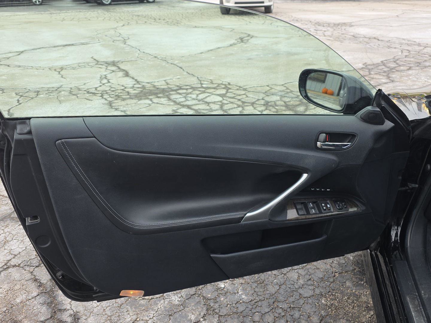 Used 2012 Lexus IS 250C image 9