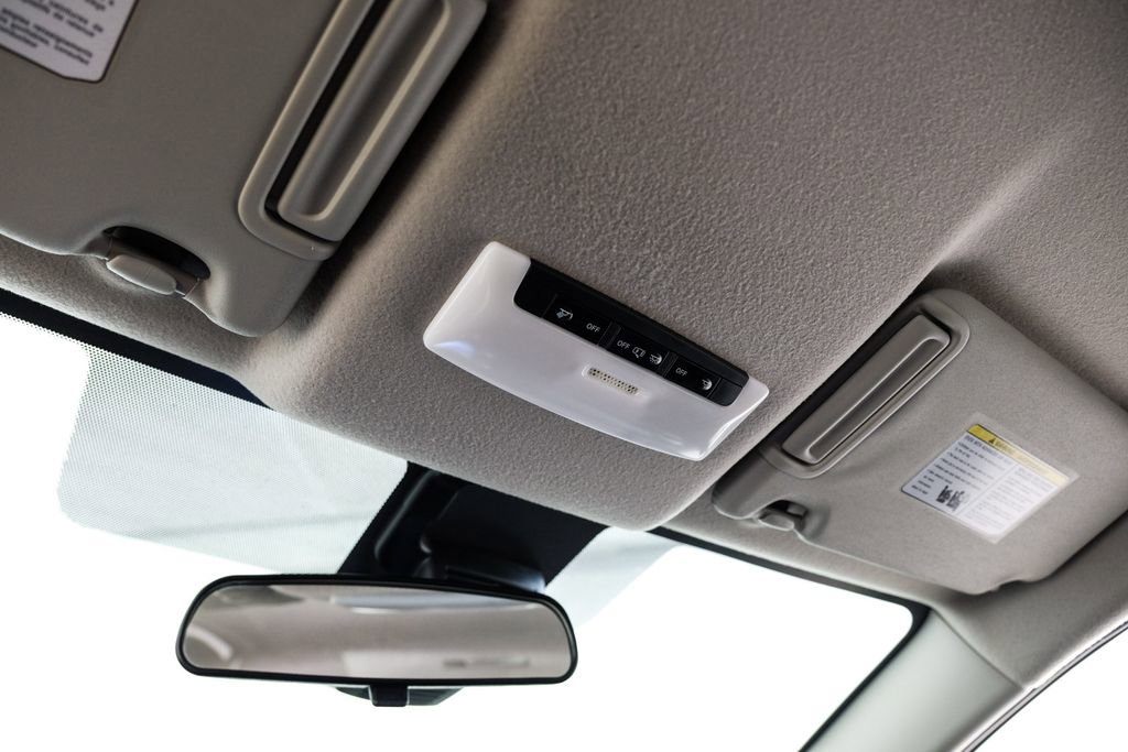 Used 2024 Nissan Versa S w/ Trunk Package image 25