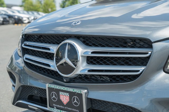 Used 2019 Mercedes-Benz GLC 300 4MATIC image 12
