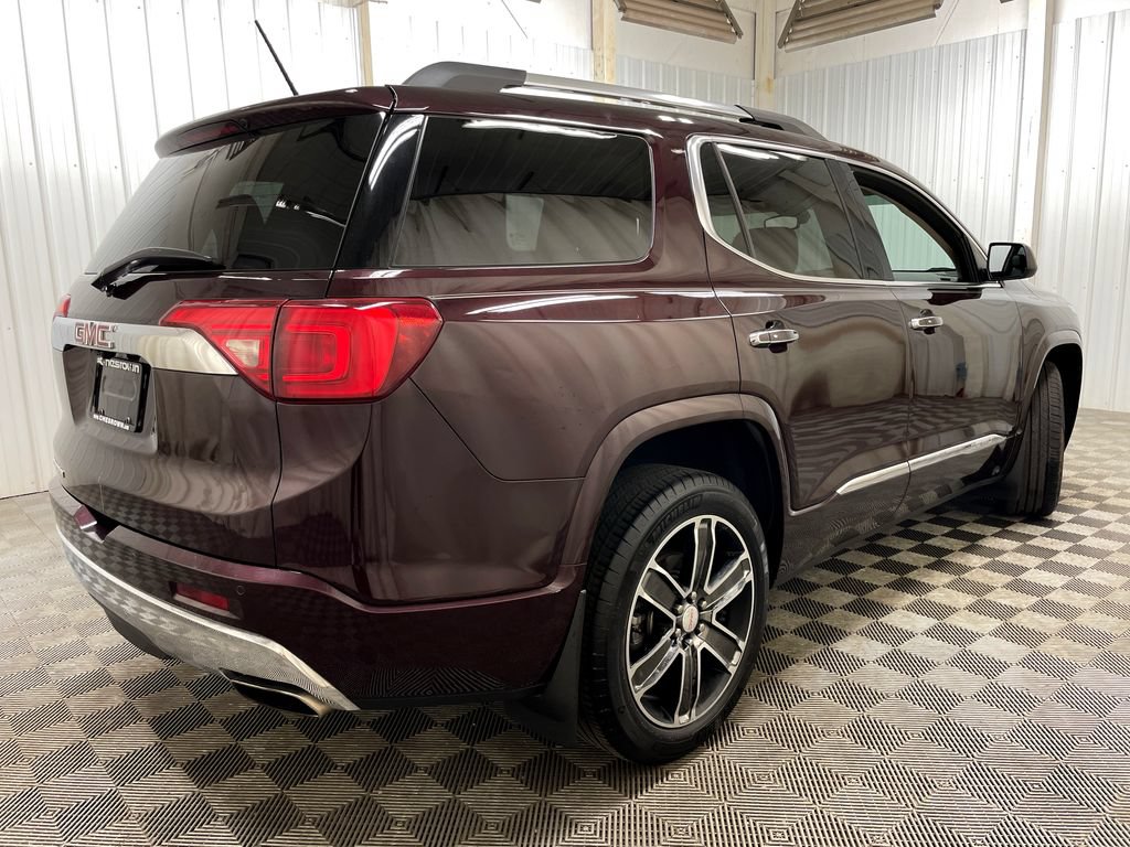 Used 2017 GMC Acadia Denali w/ Technology Package FWD image 24