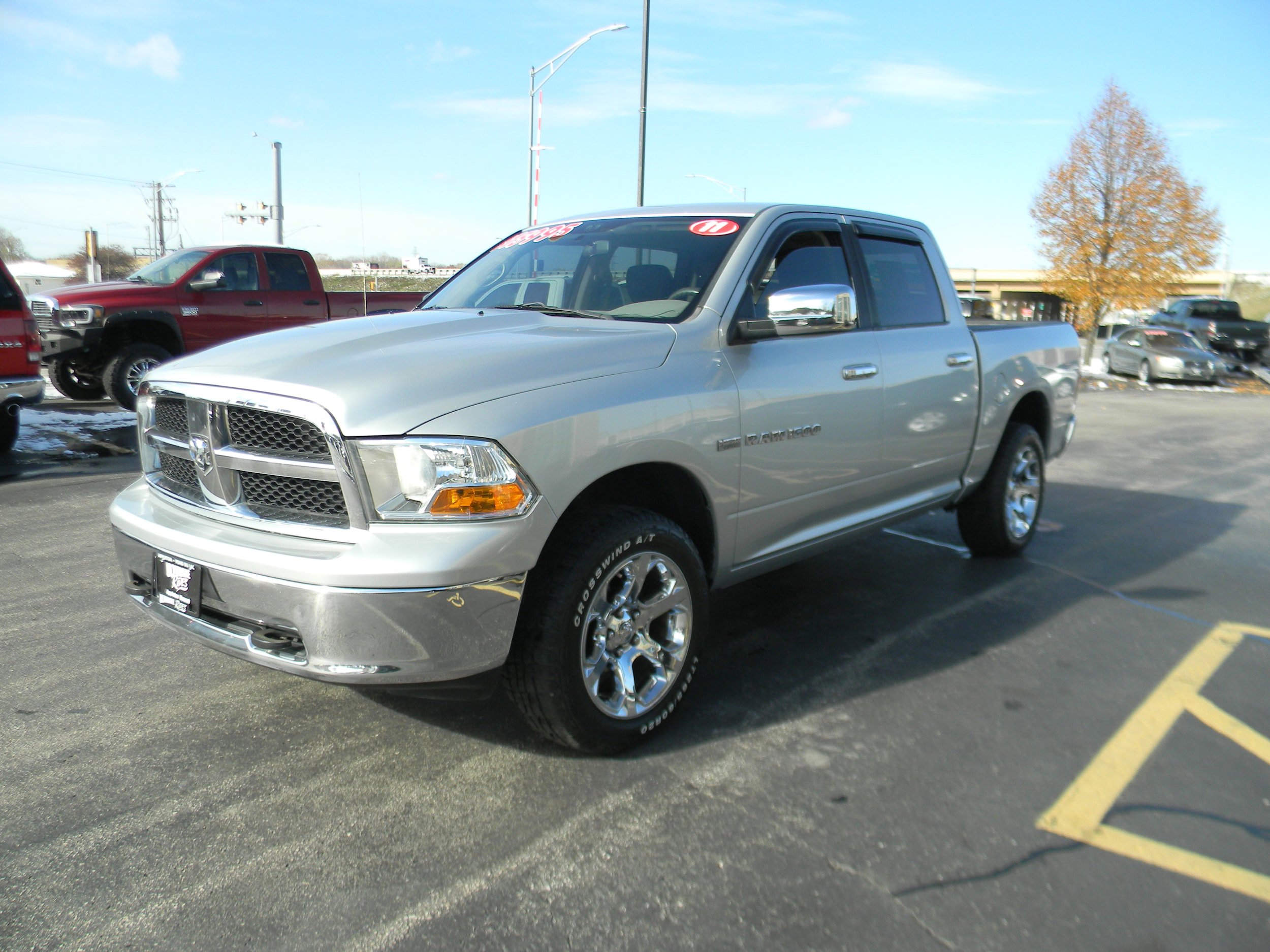 Used 2011 RAM 1500 Classic SLT w/ Remote Start & Security Group AWD/4WD image 4