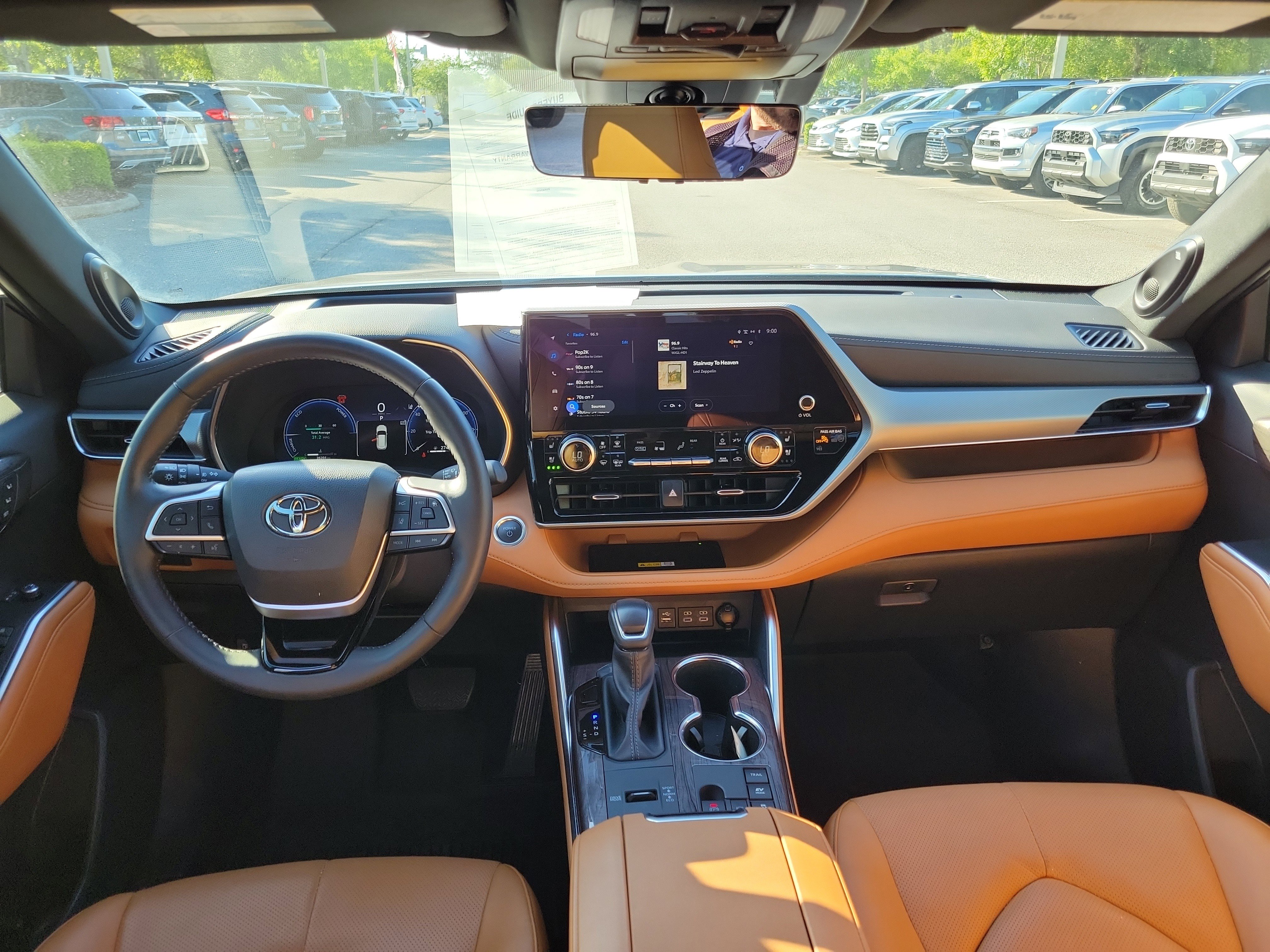 Certified 2025 Toyota Highlander Platinum image 15