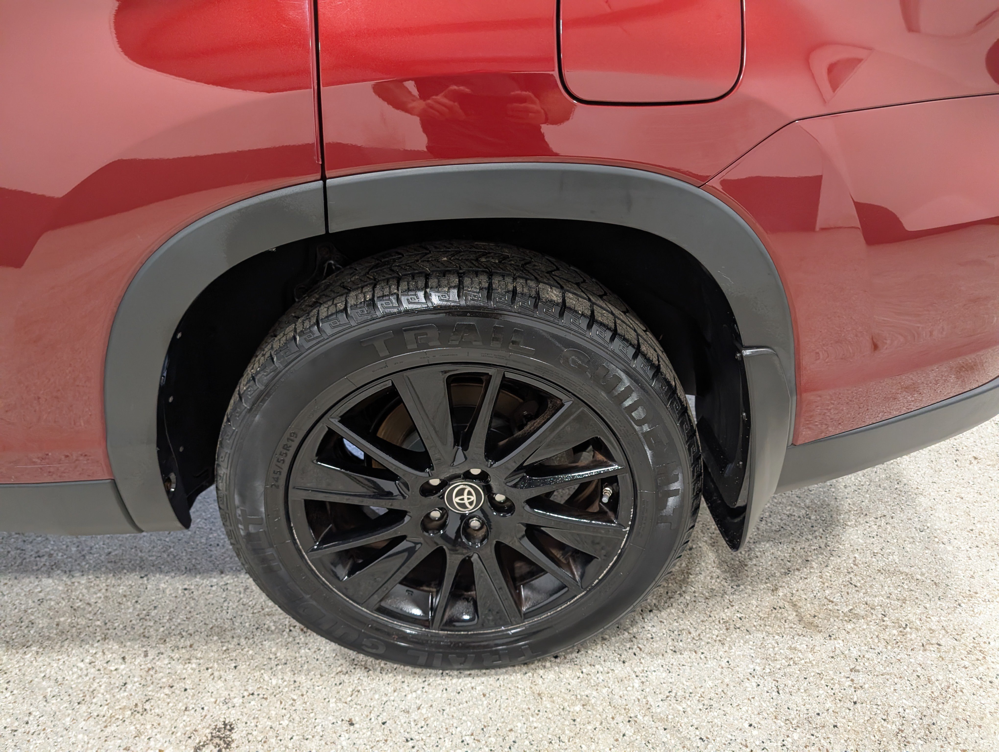 Used 2019 Toyota Highlander SE AWD/4WD image 10