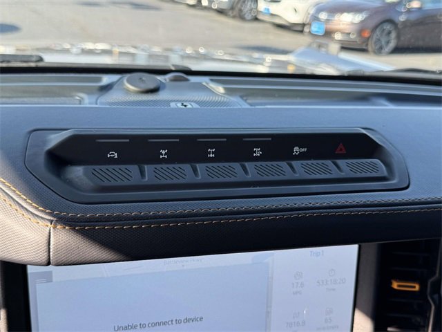 Used 2024 Ford Bronco Badlands image 16