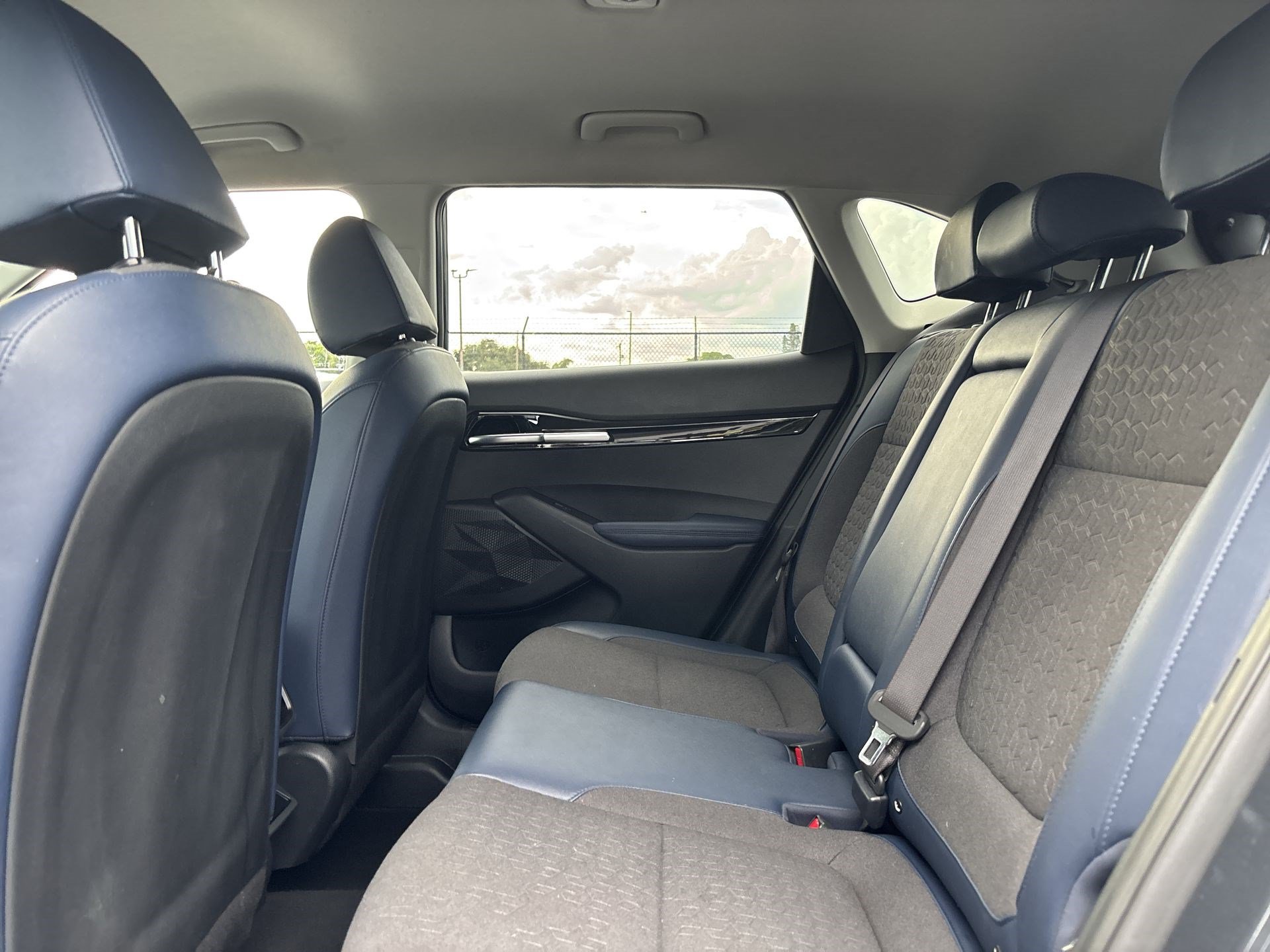 Used 2025 Kia Seltos S FWD image 22