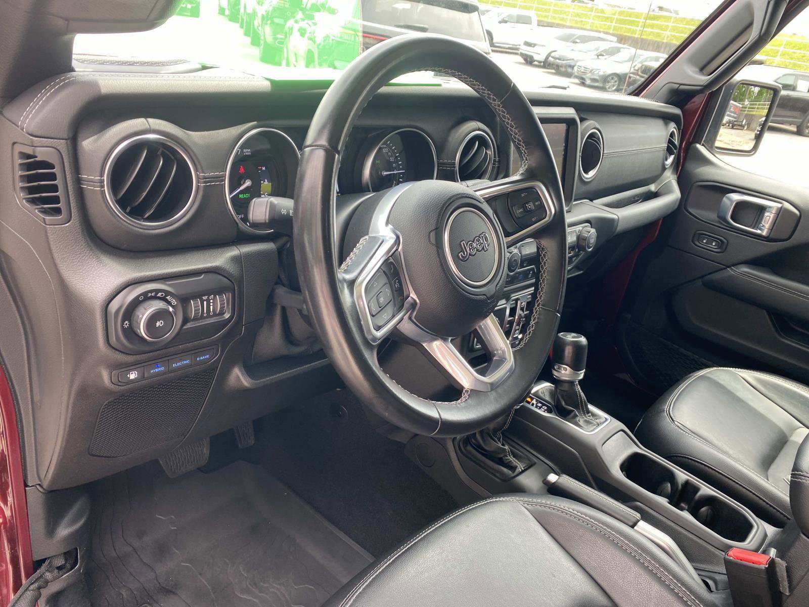 Used 2021 Jeep Wrangler Unlimited Sahara w/ Safety Group AWD/4WD image 25