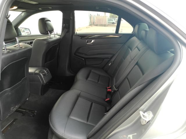 Used 2014 Mercedes-Benz E 250 BlueTEC Sedan image 19