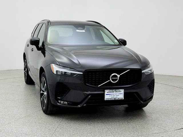 Certified 2023 Volvo XC60 B5 Plus w/ Climate Package image 2