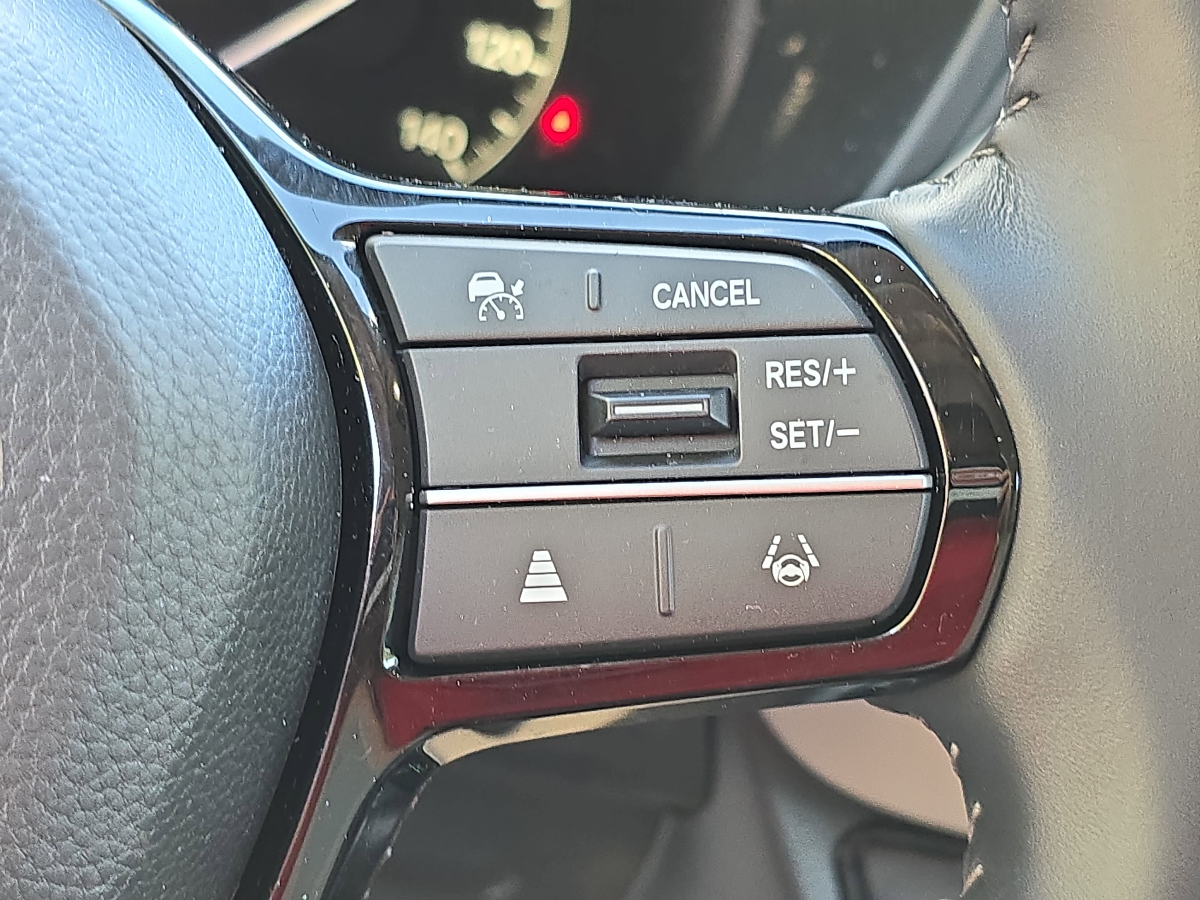 Certified 2026 Honda HR-V EX-L image 17