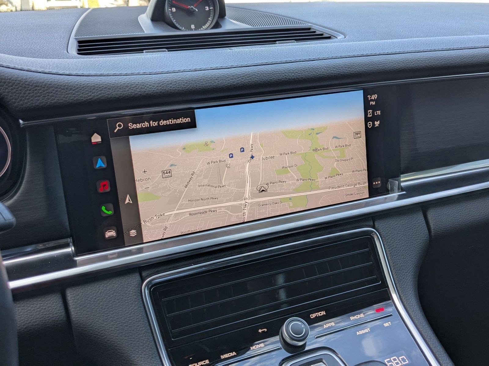 Certified 2022 Porsche Panamera Platinum Edition image 17