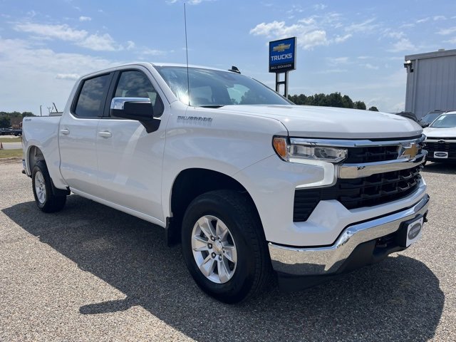 Used 2025 Chevrolet Silverado 1500 LT image 1