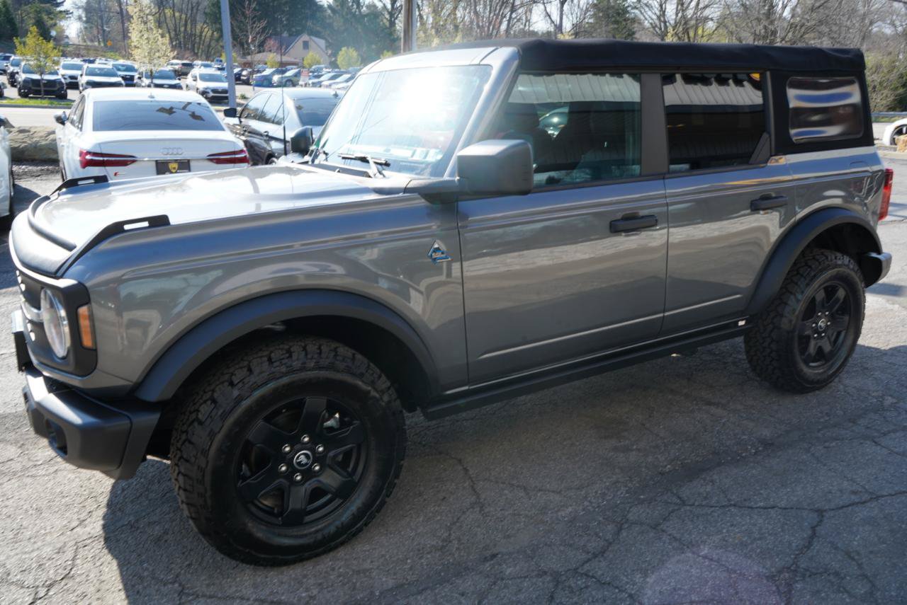 Used 2022 Ford Bronco Black Diamond AWD/4WD image 12