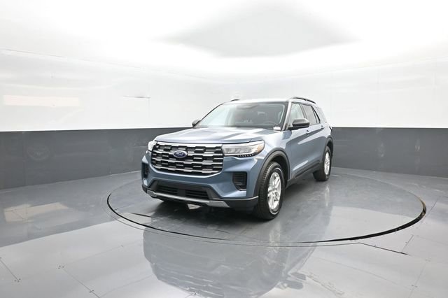 New 2026 Ford Explorer Active image 3
