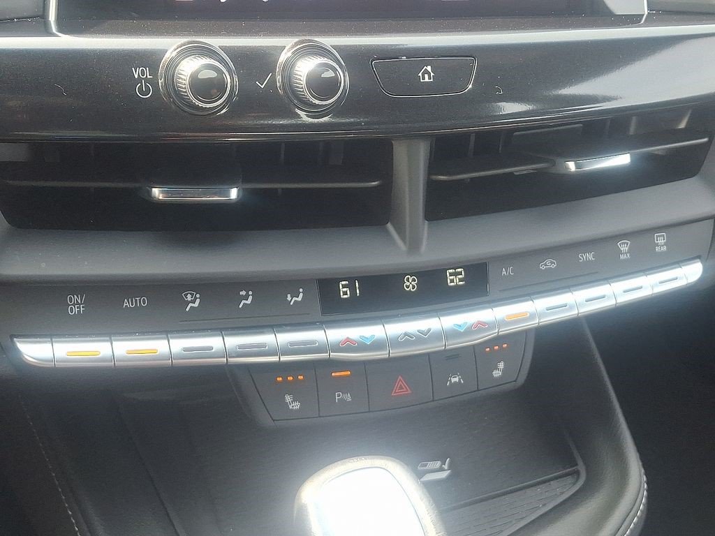 Certified 2023 Cadillac CT4 Luxury w/ Sun And Sound Package AWD/4WD image 22